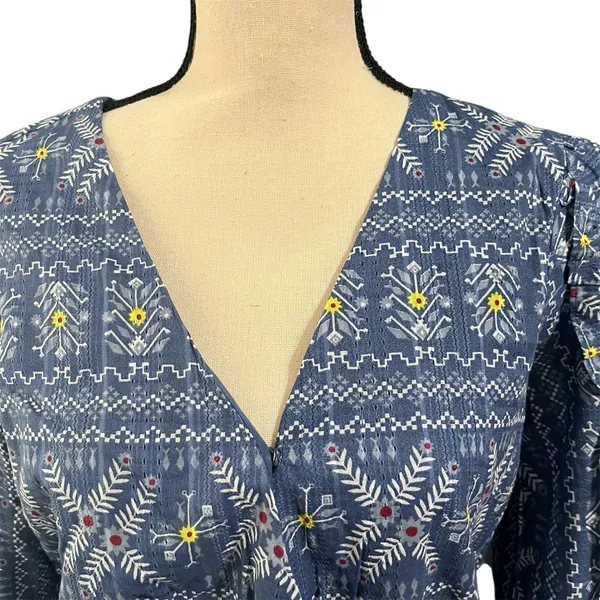 Forever That Girl Anthropologie Wmn's Blue Top Sz S Smocked Embroidered Festival - Image 3