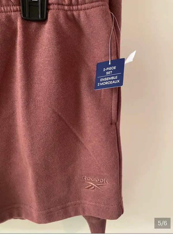 Reebok Women’s sweatshirt & shorts set Large - Image 5