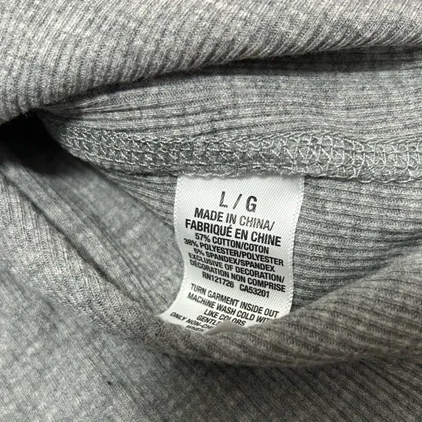 Y2k Aeropostale Heather Gray Top with Pink Lettering - Image 3