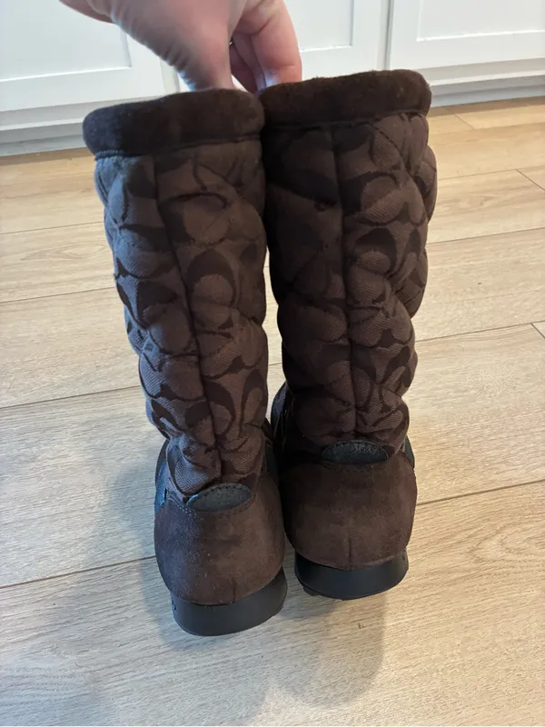Coach Women’s Juniper Boot Quilted Brown Suede Signature Logo Size 8.5 - Image 5
