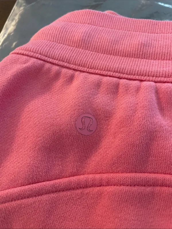 lululemon athletica Scuba High-Rise shorts Drawstring Athletic Shorts Size 6 - Image 3