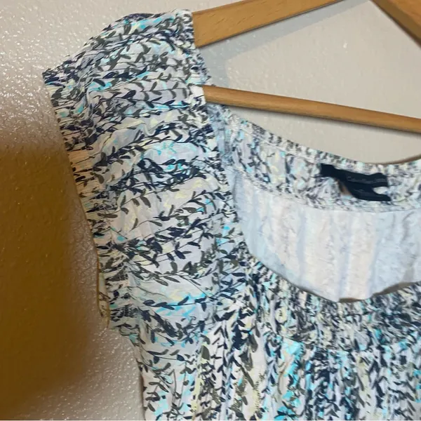 Calvin Klein‎ Jeans White Top with Aqua & Navy Vine Print Earthy summer casual M - Image 6