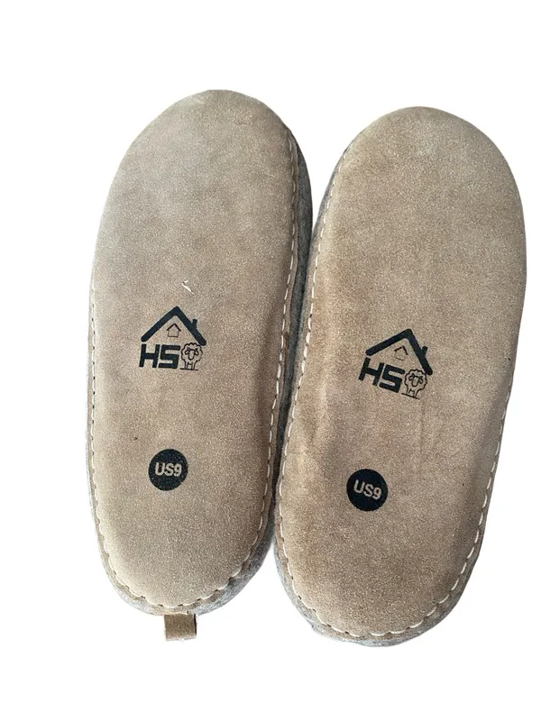 Haussimple Wool Handmade Tan Boiled Wool Felt Slippers Black Cat size 9 - Image 3