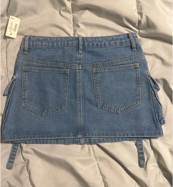 Aeropostale Cargo Mini Denim Skirt - Image 2