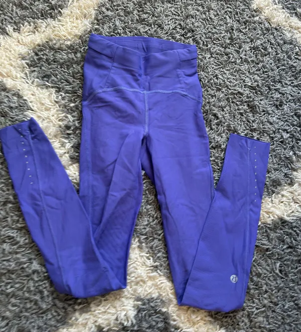 Lululemon Leggings - Image 3