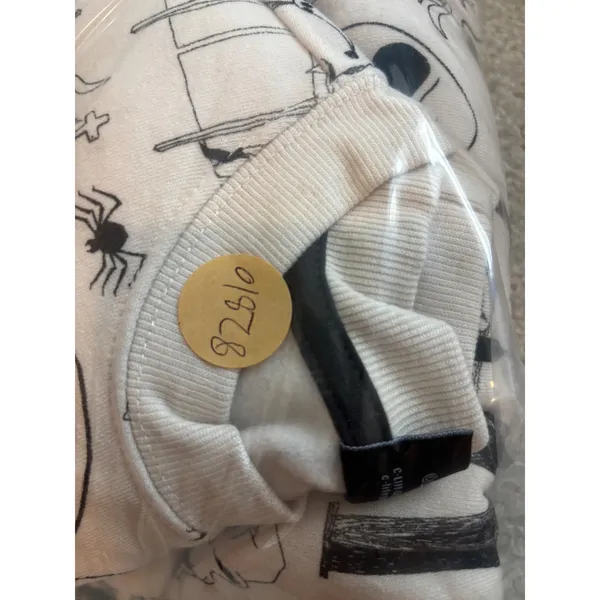 Disney Sweatshirt The Nightmare Before Christmas Cream Jack Skellington NWT Flaw - Image 13