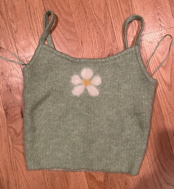 Fuzzy Flower Tank Top + 🆓🎁 - Image 3
