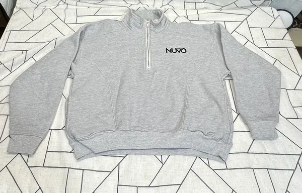 Nuvo‎ Cropped Quarter-Zip Sweatshirt High Collar Embroidered Gray Womens Size M - Image 6