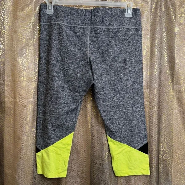 PINK Victorias Secret Yoga Gray Neon Green Black‎ Capri Leggings Pull On Large - Image 2
