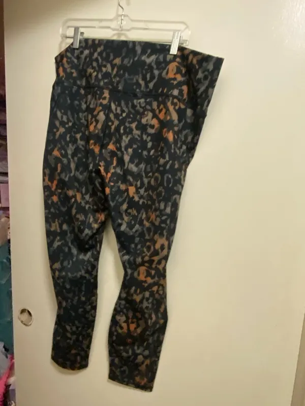 Athleta Powerhold Leggings 2X 2XL 40” Leggings Leopard Cheetah Print Womens - Image 4