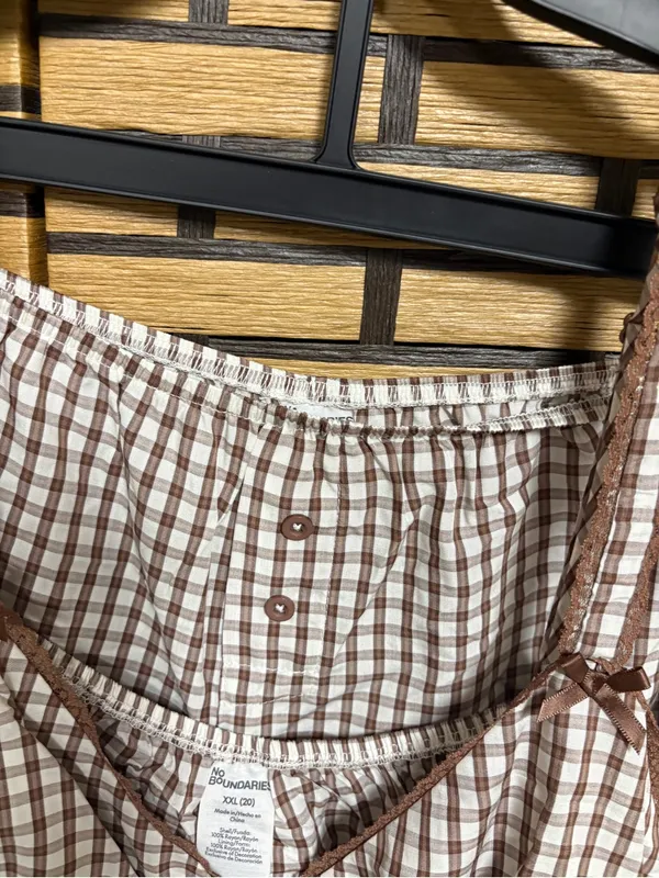 No boundaries brown and white plaid two piece pajama short set size XXL - Image 4