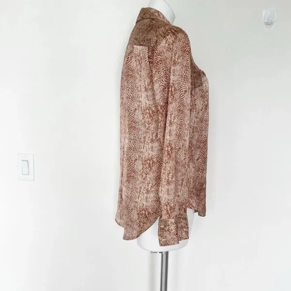 NEW a new day Animal print satin blouse top SMALL brown tan long sleeves buttons - Image 4