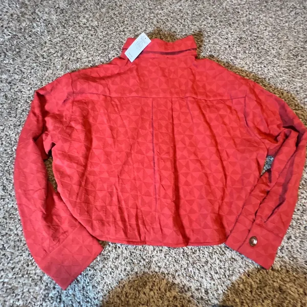 Privy Baked Apple‎ Red Textured Geometric Cropped Button Down Jacket Small NEW - Image 7