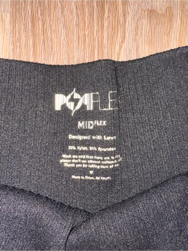 Popflex Midflex Back Activewear Shorts - Image 2