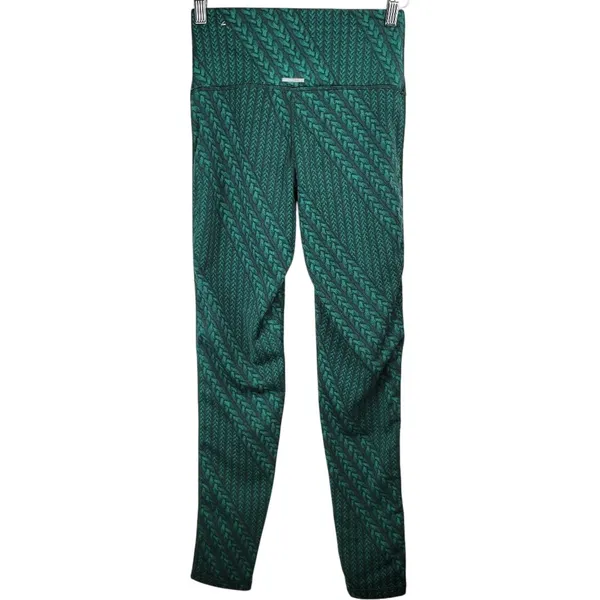 Aerie Women's High Waisted Leggings Green Cable Knit‎ Print Size Medium - Image 2