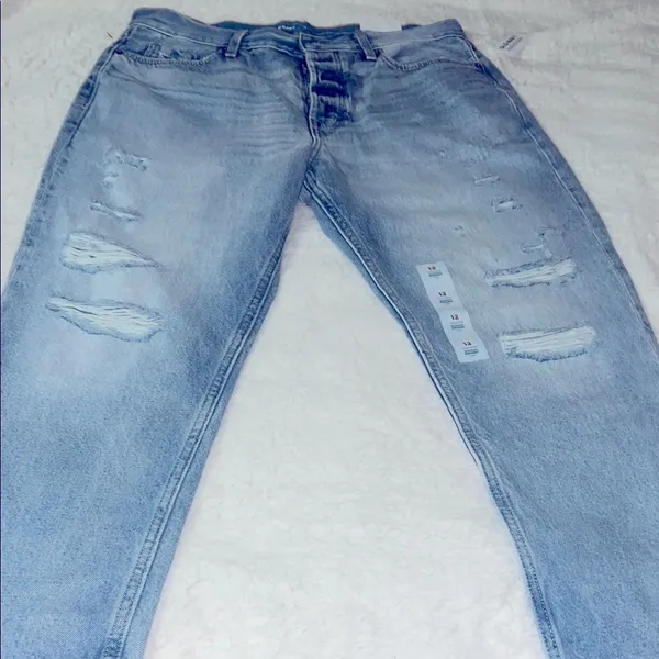 Old Navy High Rise Blue Crop Jeans Classic Style‎ - Image 5