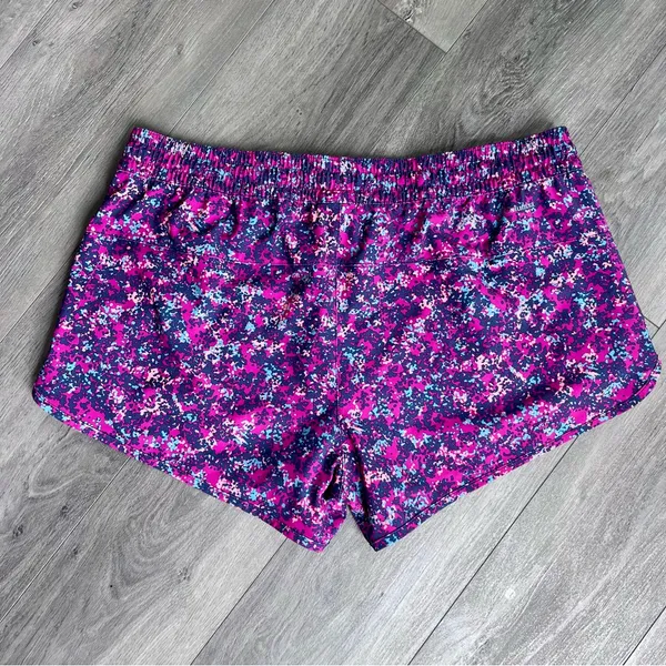 Columbia Women's Colorful Running Outdoors Shorts with mesh pockets XL - Image 6