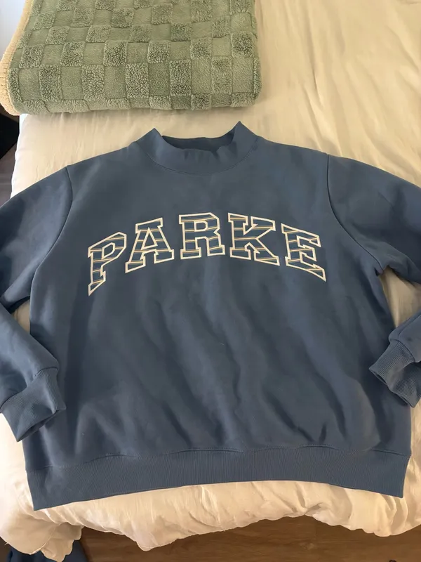 Parke striped mock neck and sweatpants - Image 5