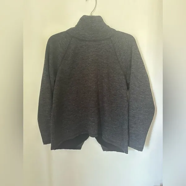 Abercrombie & Fitch Turtleneck Top Back Button Detail Small Dark Gray Vintage - Image 10