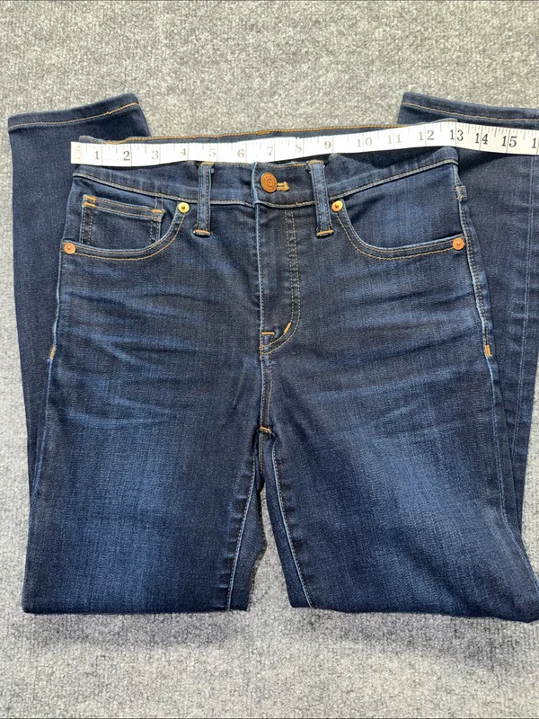 Madewell 9” High-Rise Skinny Jeans in Dark Indigo Wash - Image 7