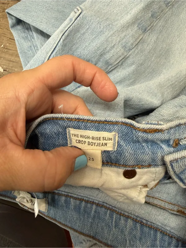 Madewell The High-Rise Slim Crop Boyjean in Dumas‎ Wash: Ripped Edition size 25 - Image 5