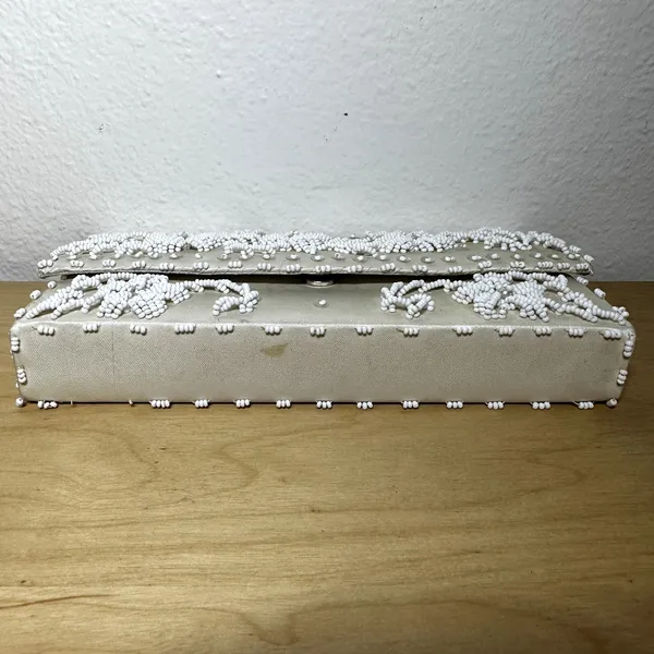 Vintage Jay Dee Clutch 80s Hand Made Beaded Embellished Flowers Zip Pocket Ivory - Image 7
