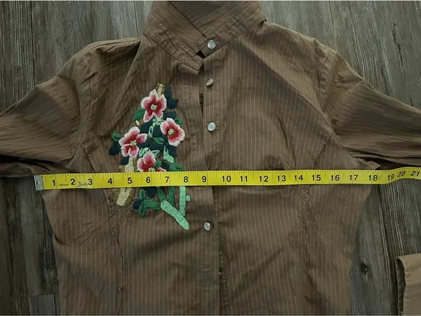 VTG Miss Me Brown Striped Button Up Blouse Sz M Embroidered - Image 6