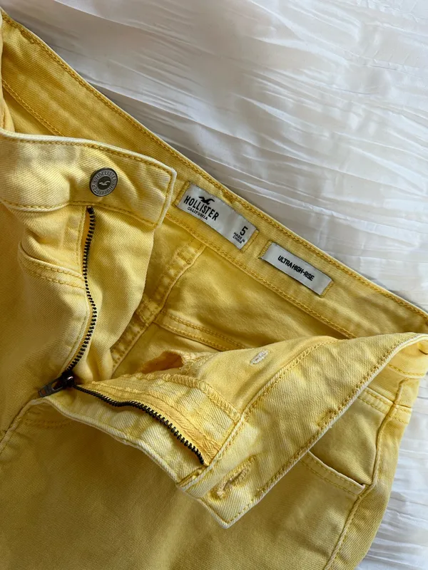 Hollister Yellow Denim Skirt - Image 3