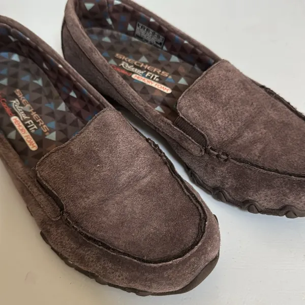 Skechers Relaxed Fit Brown Suede Loafers Women’s Size 9 Memory Foam Slip On - Image 5