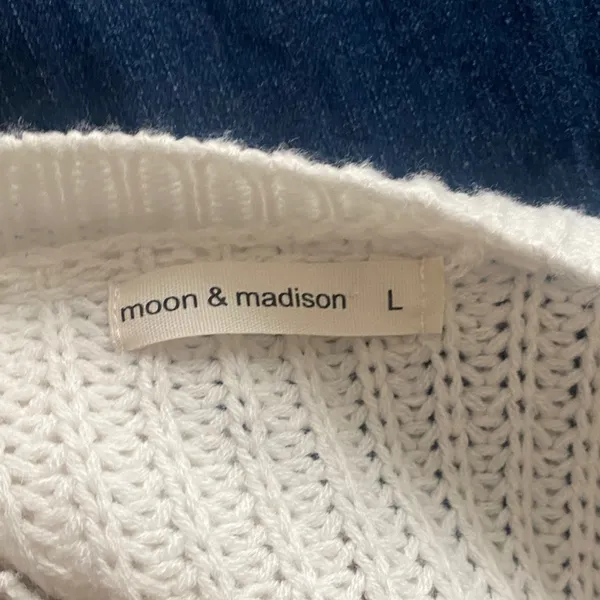 Moon & Madison Striped Knit Sweater - White, Tan, and Brown Size L - Image 5