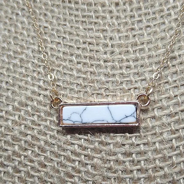 NEW‎ Gold Howlite Bar Necklace - Image 6