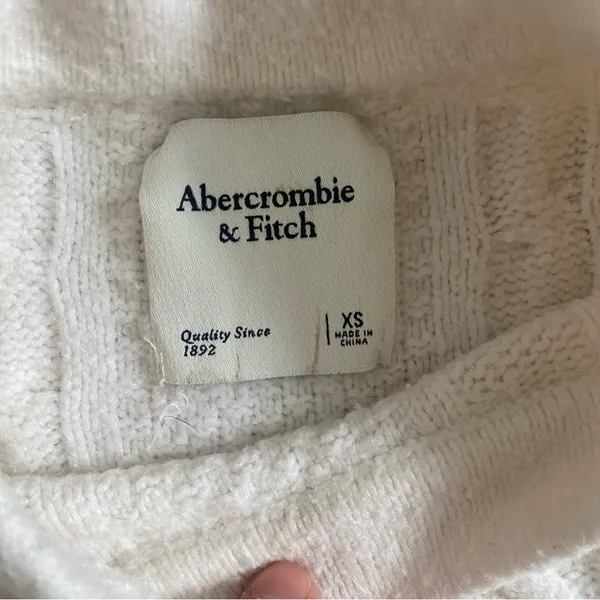 Abercrombie and fitch cable knit sweater - Image 8
