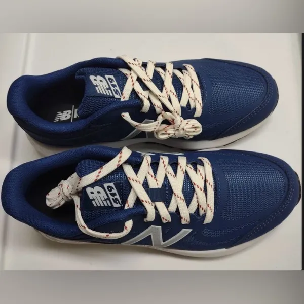 New New balance YK519 BGS running shoes Size 6 blue/white - Image 5