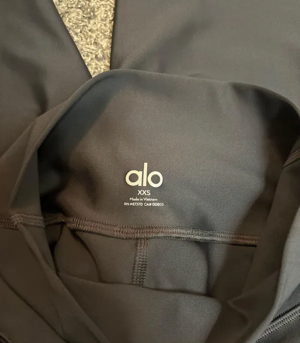 Alo Leggings - Image 3
