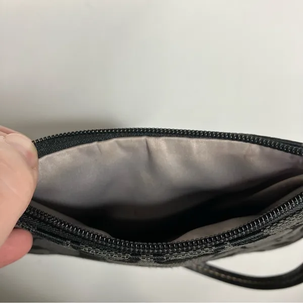 Coach wristlet black‎ gray small - Image 6