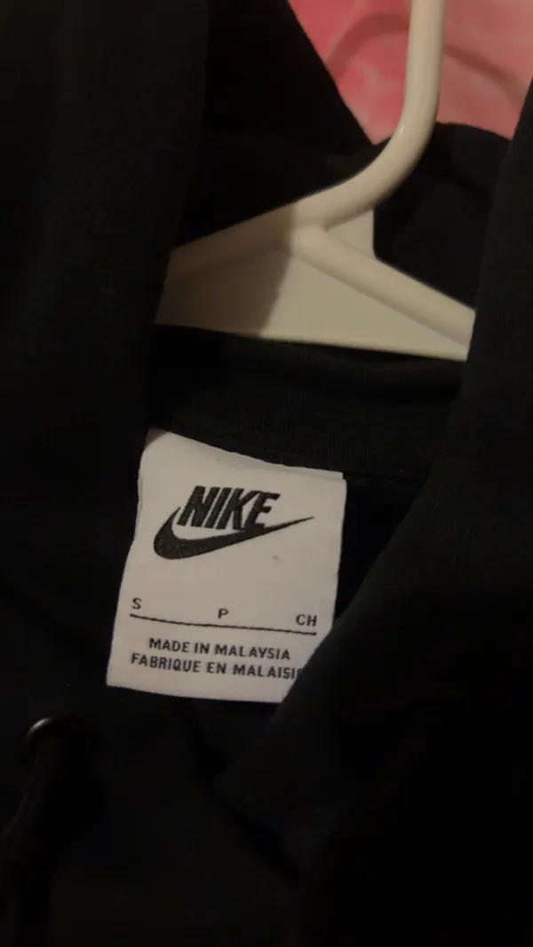 Nike Pullover Hoodie - Image 3