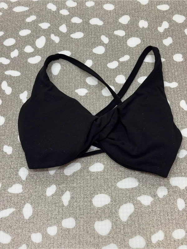 Buffbunny twist front glow sports bra strappy open back workout criss cross onyx - Image 2