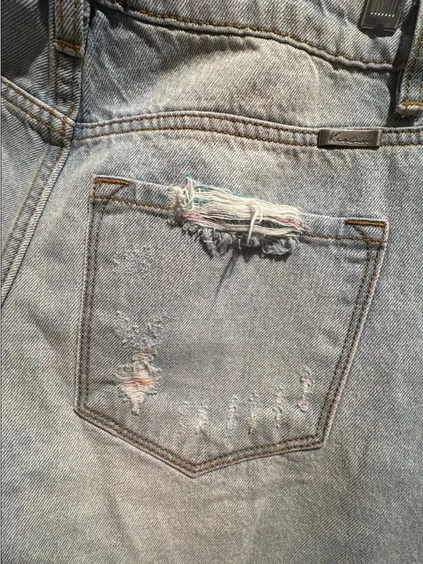 Kancan Distressed Denim Women Shorts NeW large - Image 3