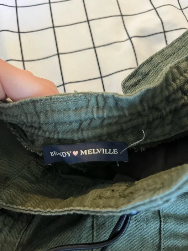 Brandy Melville Cargo Kim Pants Green - Image 2
