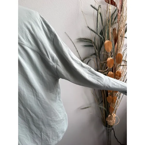 Lululemon Back in Action Long Sleeve Shirt Sage Green‎ Relaxed Fit Size 10 flaw - Image 5