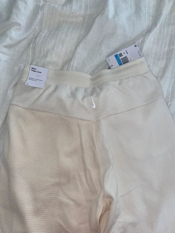 Nike Cream Yoga Knit Joggers *No Longer Brand New* - Image 3