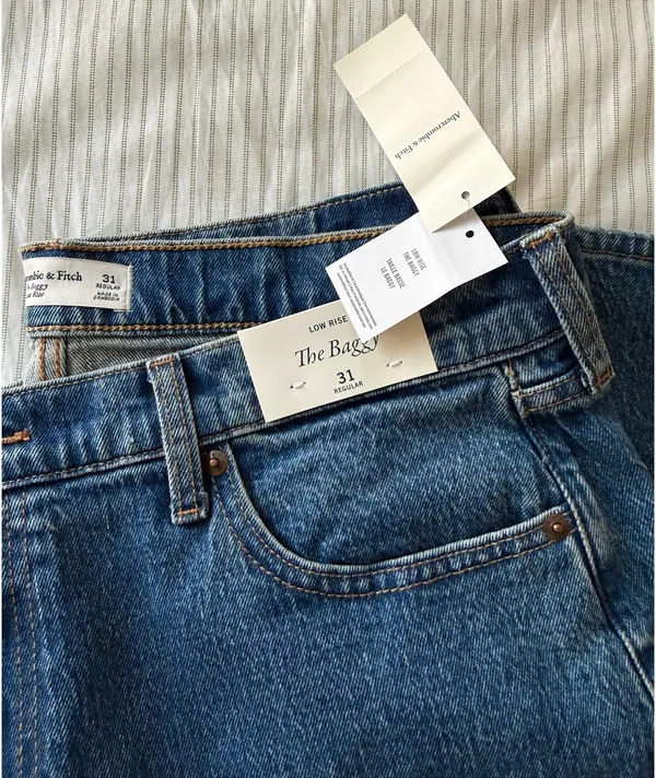 Abercrombie & Fitch low rise baggy jeans - Image 4