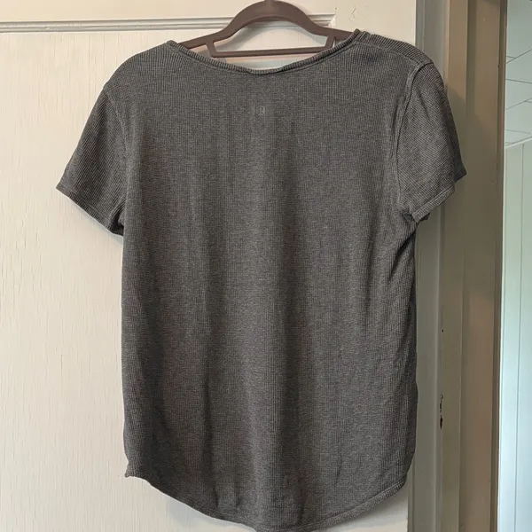 lululemon waffle knit Short Sleeve - Image 3