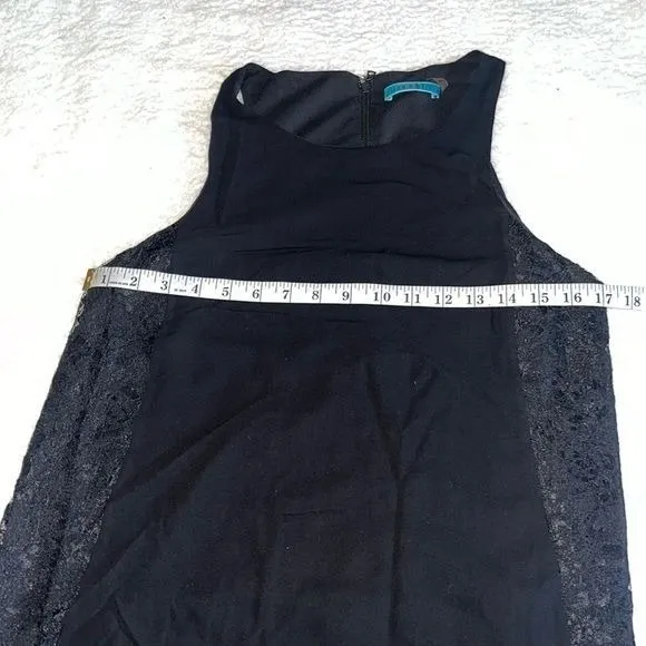 Alice + Olivia Lace Sleeveless Blouse Black Size M Cocktail Evening Top - Image 3