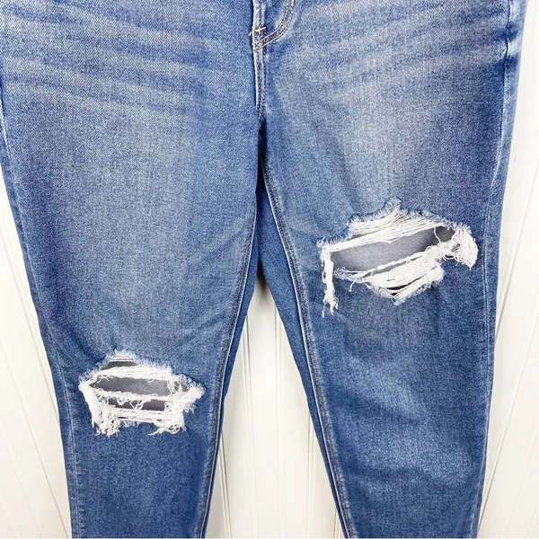 American Eagle Stretch Mom Straight Jean Cool Torn Blue Wash Denim Womens Size 6 - Image 5