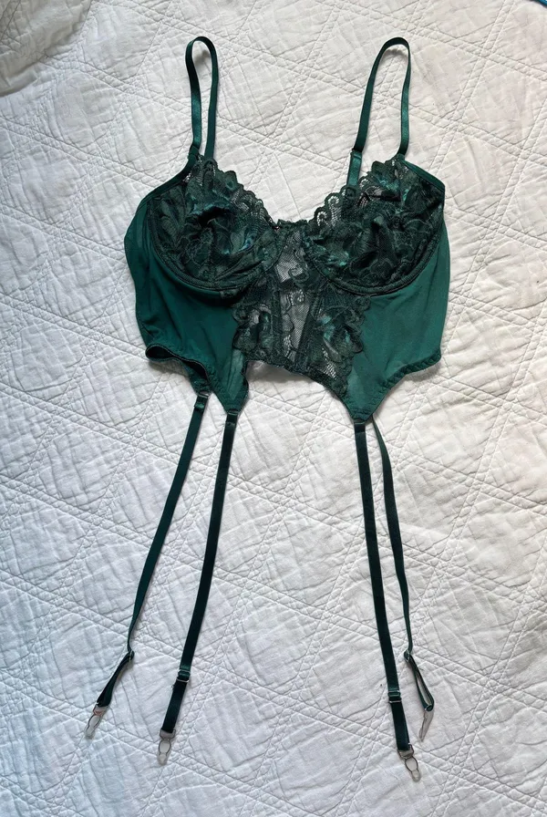 Green lace bra top Size M - Image 2