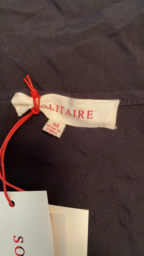 Solitaire blouse bell sleeve size medium - Image 3