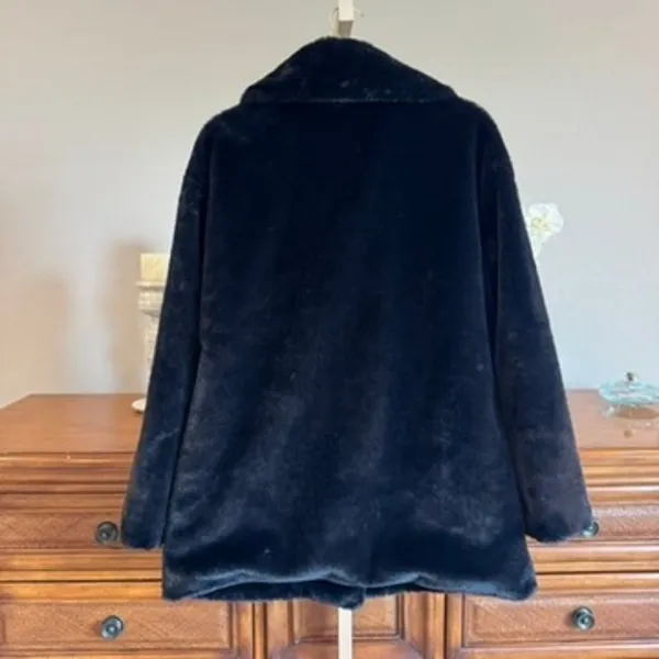 EXPRESS Black Faux Fur Coat Plush Mid Length Winter Jacket - Image 5