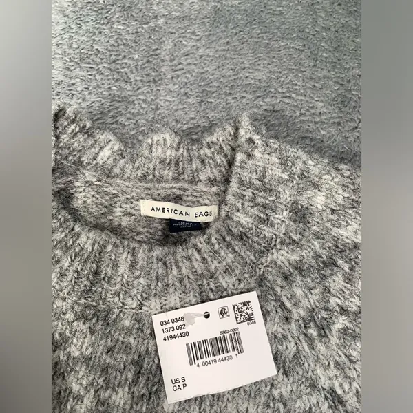 NWT American eagle Gray cropped Sweater bow small - Image 4
