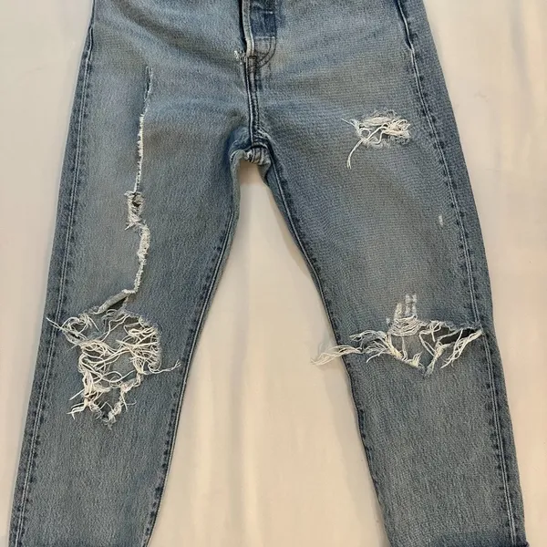 Levi's Wedgie Fit Shredded Straight Women's Jeans - 25 - Image 5